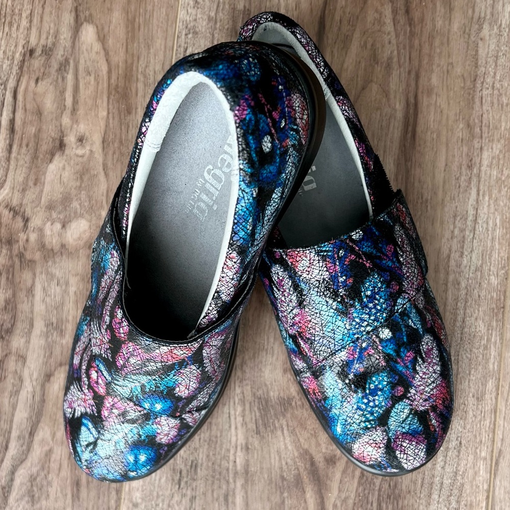 Alegria floral leather loafers with Velcro closure 39/9